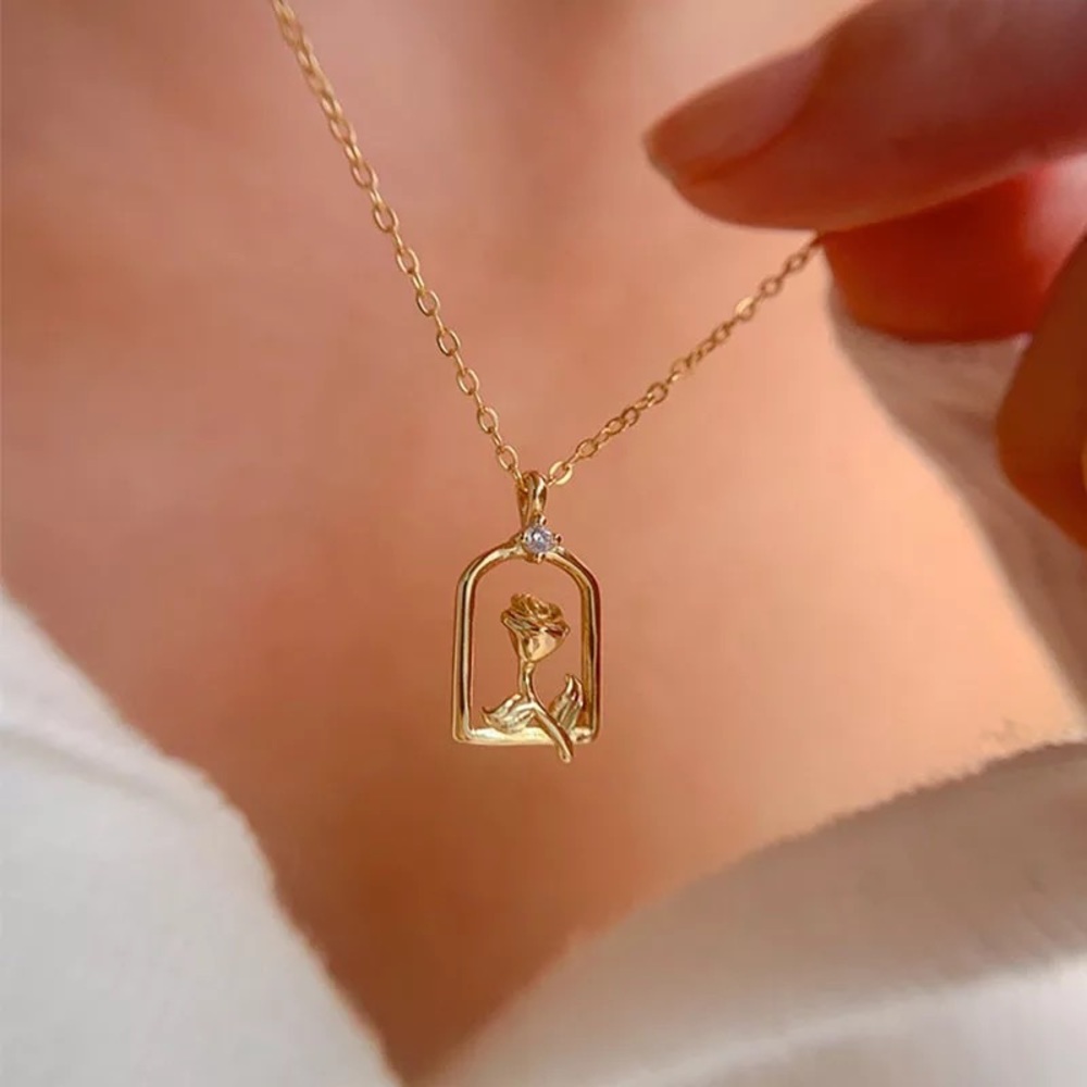 New 18K Gold Vermeil Sterling Silver 925 Framed Rose adjustable Necklace